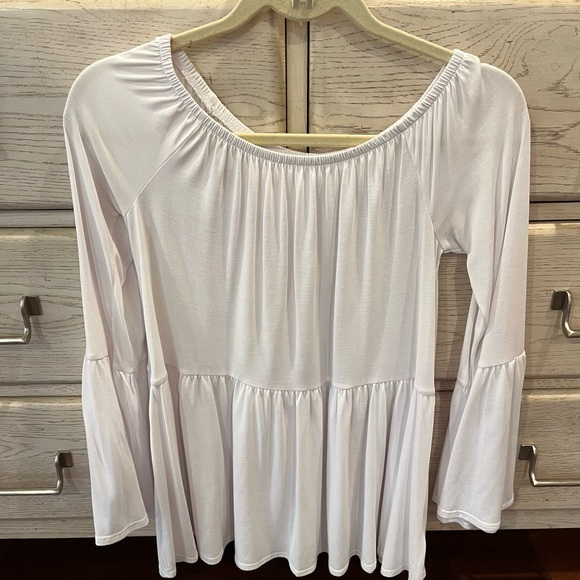 White tunic top - Picture 2 of 3
